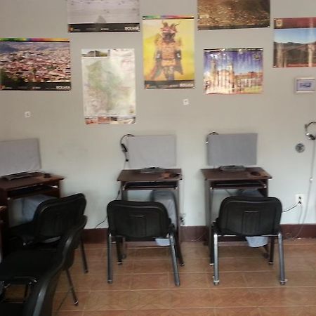Hostal Villa Imperial Yunguyo Bagian luar foto